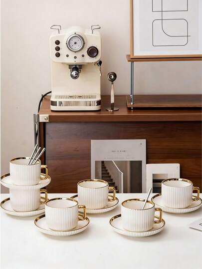 Bộ ấm trà gốm sứ viền vàng sang trọng, có sẵn loại 1 món hoặc 6 món, bao gồm tách cà phê và đĩa lót, có thể rửa bằng máy rửa chén. Hoàn hảo cho nhà bếp, trang trí bàn ăn, tiệc trà chiều, giờ nghỉ giải , quà tặng cá nhân hóa, đồ dùng nhà bếp, cũng như trong tháng Ramadan, các bữa tiệc, sinh nhật, đám cưới và tiệc tối. Cũng là một món quà tuyệt vời cho Ngày của Mẹ, Ngày của Cha và Ngày Valentine.