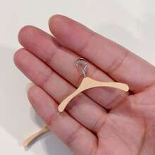 1/12 Scale Mini Clothes Hanger, Cute Mini Accessory For DIY Dollhouse Wardrobe Decoration, Perfect Gift - Apricot - View 2