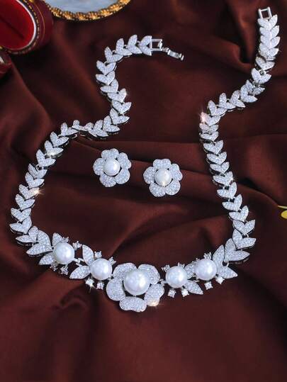 1 Set de Elegante Joyería Nupcial para Mujer con Collar y Aretes de Perlas Lujosas con Forma de Flor Grande y Circonita Cúbica Blanca para Compromiso, Boda y Fiesta