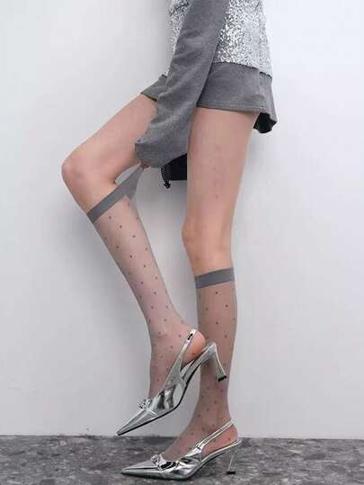 薄纱波点过膝袜，轻薄透气的丝滑面料，适合夏季穿着，精致复古波点图案，百搭玛丽珍鞋、乐福鞋、连衣裙、复古/芭蕾舞风格服装，通勤和约会皆宜。