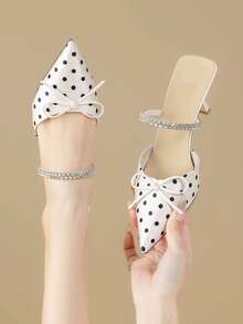 2026 Primavera/Verano Nuevos Zapatos de Tacón con Puntera Puntiaguda y Parte Trasera Descubierta Estilo Francés con Lunares, Elegantes Sandalias de Tacón Fino para Mujer - Blanco - Ver 5