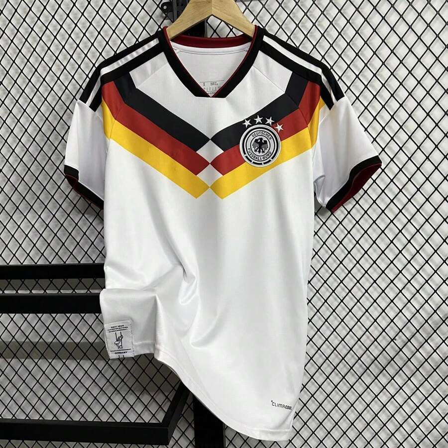 Germany Style White Soccer Jersey, Flag V Stripe Pattern, Breathable Lightweight Football Shirt - 預設 - 查看 1