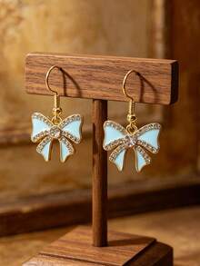 Bộ 2/6 món gồm bông tai và dây chuyền hình bướm đính đá màu đỏ, xanh dương, hồng dễ thương, thiết kế độc đáo, phù hợp để đeo hàng ngày, làm quà tặng Ngày của Mẹ, sinh nhật, năm mới, Giáng sinh. - Hoa tai nơ - Xem 5