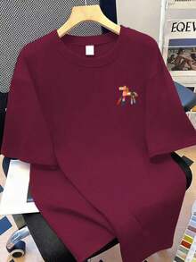 这款色彩鲜艳的印花圆领T恤，尺码齐全，是女士街头时尚的理想之选。夏季女装上衣，适合新年、假期、休闲穿着、外出、海滩、派对、上学、音乐节、度假、通勤等各种场合。这款夏季圆领短袖T恤也是送给家人、男友、女友、朋友的绝佳圣诞节、新年礼物，一件百搭单品。适合夏季度假、海滩、度假村、春季穿搭。 - 酒紅色 - 查看 2