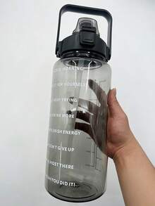 1个750毫升/2升大容量PC水瓶，防震防摔，运动健身便携吸管杯，适合居家、户外、工作、旅行时随时补充水分，万圣节、圣诞节的绝佳礼物 - 黑色 - 查看 9