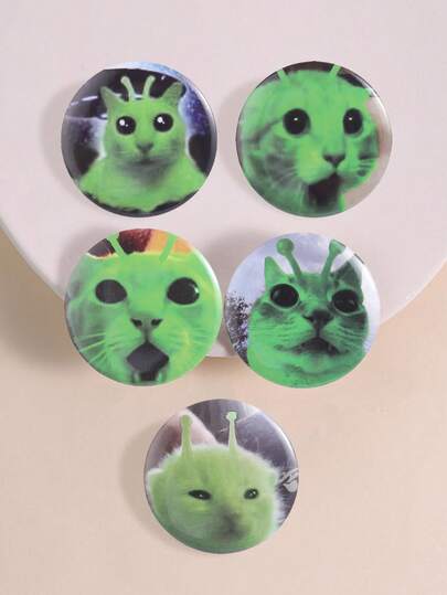 1 chiếc huy hiệu thiếc hình mèo ngoài hành tinh màu xanh lá cây, huy hiệu tròn bằng thiếc dễ thương theo phong cách khoa học viễn tưởng tương phản hài hước Y2K, phù hợp cho người yêu mèo và phụ kiện trang phục hàng ngày của thế hệ Gen Z.