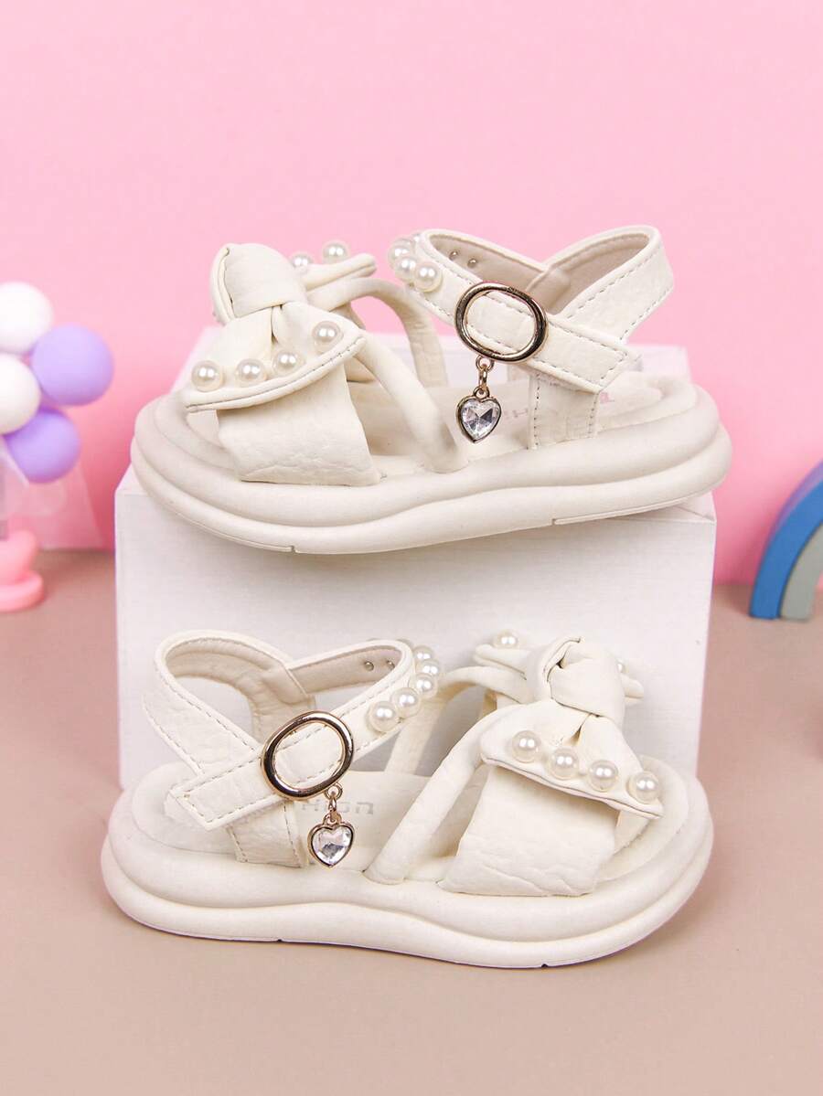 Khóa dán điều chỉnh được + Mặt dây chuyền hình trái tim, Thiết kế hình bàn chân không gây cọ xát, Đế chống trơn trượt, Thích hợp cho chạy bộ và chơi thể thao. - Màu be - Xem 1