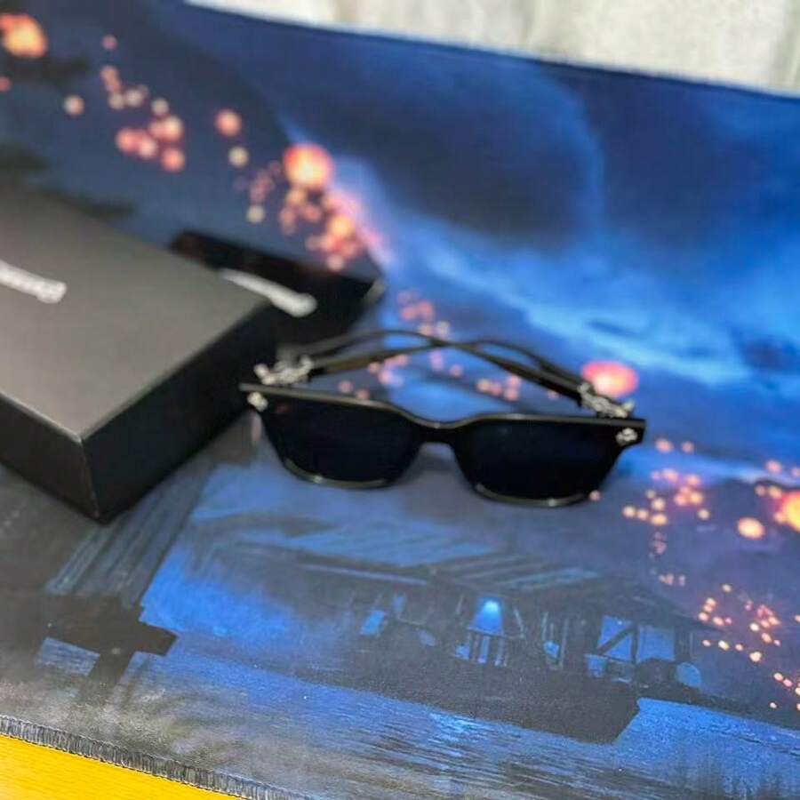 ChromeHeart - The Must-Have Choice For Workplace Elites And Street Fashion Trendsetters - Stylish Anti-Glare And Dust-Proof Glasses, A Universal Fashion Accessory For Both Men And Women. Clear And Durable, Suitable For All Seasons. Cycling Glasses. Sports Glasses. Suitable As A Gift.Suitable For Wearing In Winter. - 黑色 - 查看 1