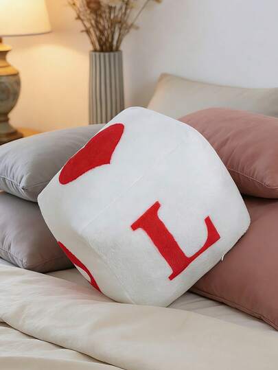 1 chiếc gối trang trí hình xúc xắc thư tình kiểu , mềm mại và thân thiện với da, thích hợp cho phòng khách, phòng ngủ, ký túc xá, trang trí tạo không gian ấm cúng.