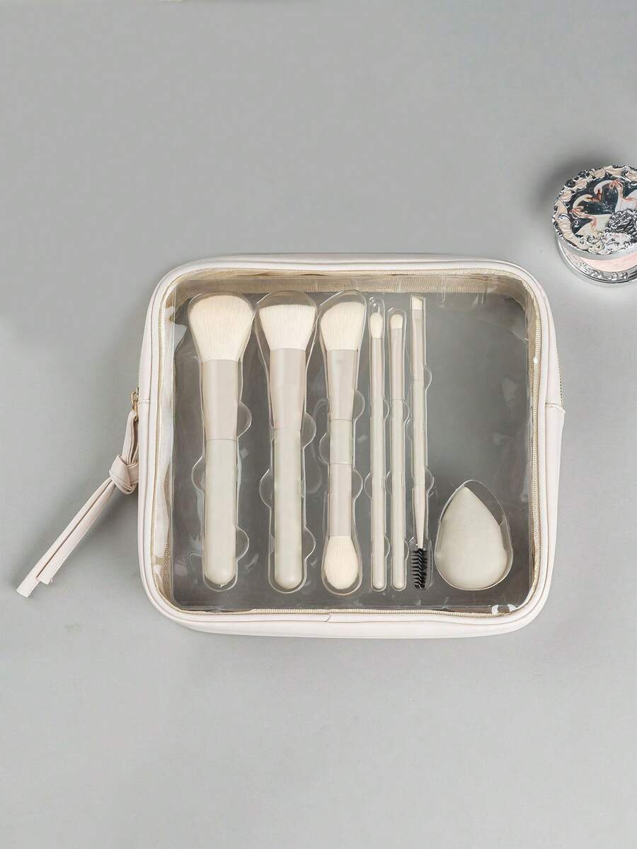 Bộ 6 cọ trang điểm kèm túi PVC, cán gỗ, bao gồm cọ tán phấn mắt, tạo khối và phấn phủ.