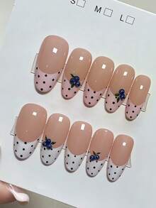 10片纯手工制作的长椭圆形美甲贴片，白色、粉色、黑色和蓝色可选，带有立体浆果和圆点图案，法式可爱时尚，Y2K风格，柔和闪光，适合女性和女孩，春夏秋冬，节日和日常使用。 - 彩色 - 查看 2