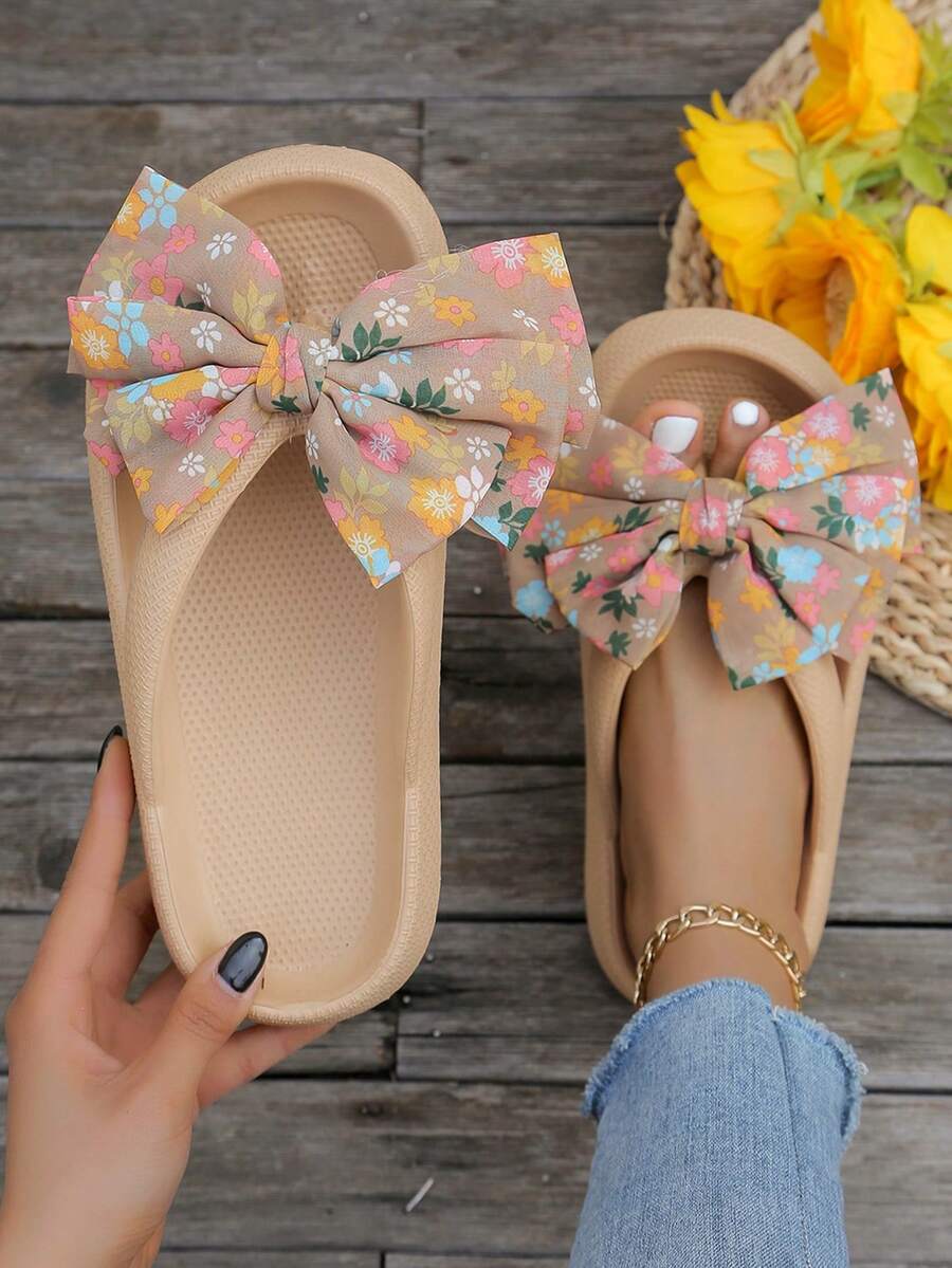 New Summer Women's Slip-On Sandals, Featuring Small Floral Bows And Soft Sole. Comfortable, Casual, Silent EVA Material Flip-Flops. Suitable For Beach, Seaside, Vacation And Travel. Can Be Worn Indoors And Outdoors. Available In Large Size. - 卡其(小碎花) - 查看 1