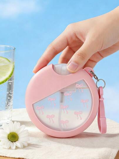 Nuova bottiglia spray in silicone con fiocco rosa, con stampa a fiocco, può essere riempita con spray, adatta per soggiorno, casa, camera da letto, bagno, decorazione per la casa, essenziale da viaggio, matrimonio, festa, compleanno, carina e pratica portatile, può essere riempita con il liquido desiderato, regalo perfetto, adatto per signore, mamme, papà, amici, regalo per la festa della mamma, accessorio