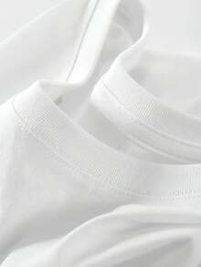 Camiseta casual de manga corta para mujer - Camiseta blanca con estampado de la ciudad de Barcelona, España, cuello redondo casual, tela elástica y suave, lavable a máquina, top moderno para todas las estaciones, ropa de moda, camiseta personalizada, regalo para Pascua y el Día de la Madre, estilo urbano para mujer. - Blanco - Ver 4
