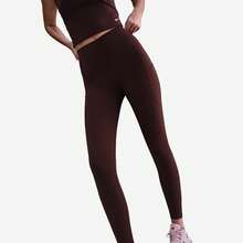 Nike Dri-FIT One High Rise 7/8 Pocket Tights Women's Burgundy Crush FN3241-652 - 棕色 - 查看 1