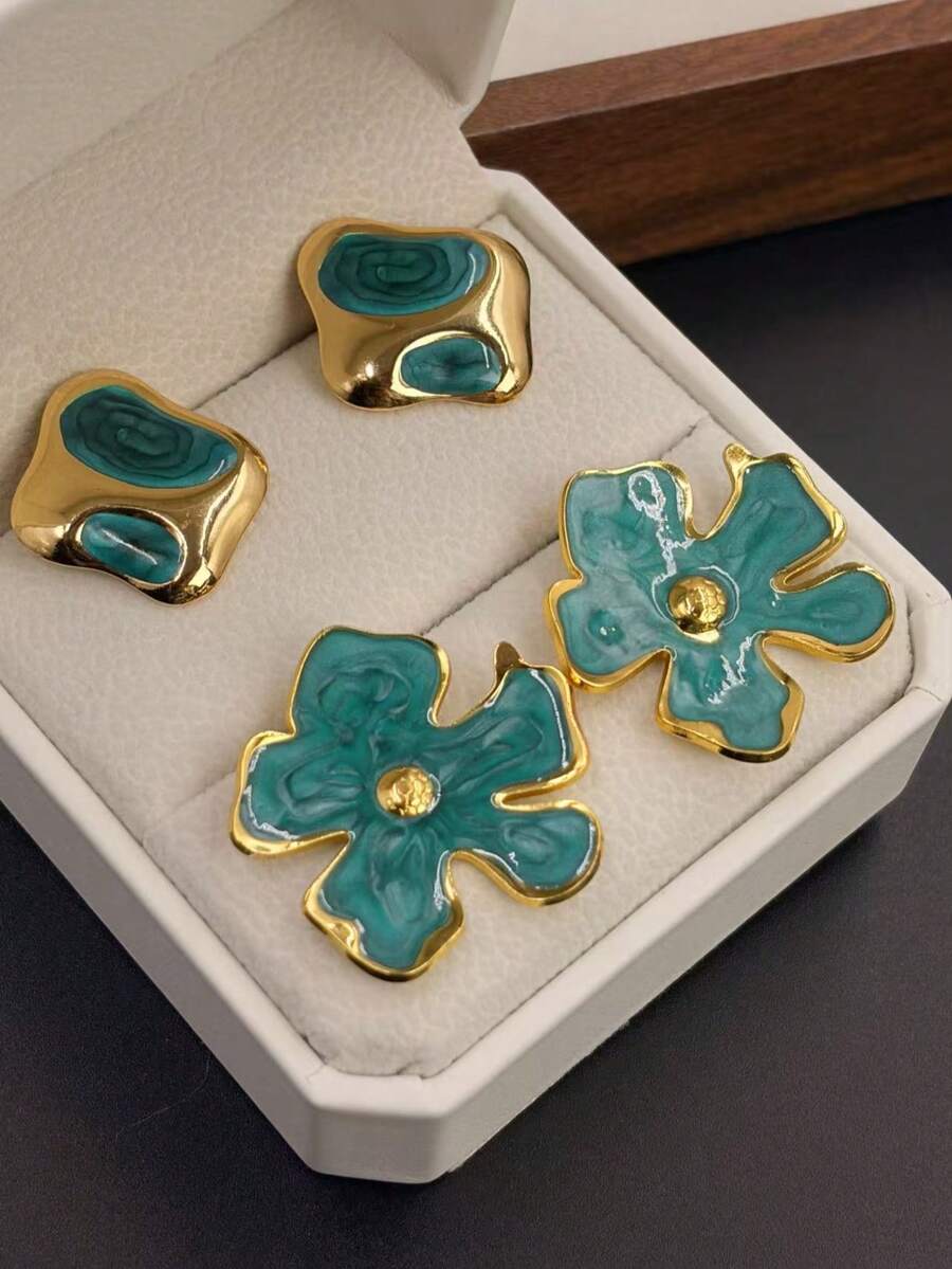4pcs 2 Pairs Vintage French Elegant Multifunctional High-End 304 Stainless Steel Floral/Geometric Pattern Glazed Earrings. Hypoallergenic Stud Earrings. Stainless Steel Earrings Suitable For Women, Perfect As Birthday Or Valentine's Day Gift. Neutral Style. Essential For Daily Wear And Special Occasions. - Multicolor - View 1