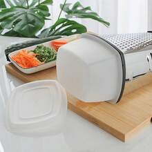 一套多功能奶酪刨丝器（带容器）、四面刨丝器、不锈钢蔬菜刨丝器、食物切碎器（适用于奶酪、生姜、土豆等），厨房小工具 - 銀色 - 查看 7