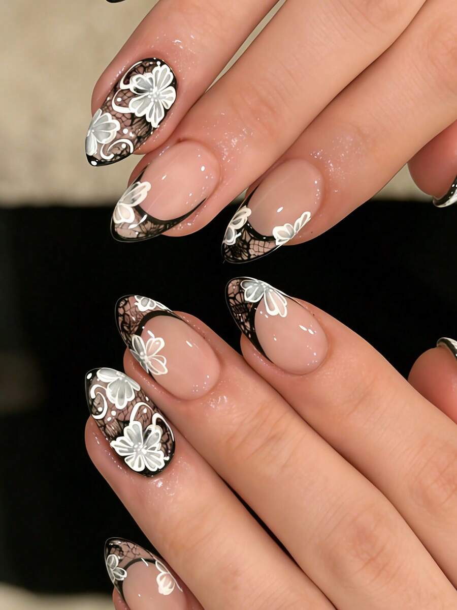 Nâng tầm phong cách của bạn với bộ 24 móng giả hình hạnh nhân cỡ trung bình, kiểu dáng cổ điển Pháp Hepburn, thiết kế ren đen trắng tương phản, họa tiết hoa Hawaii màu ngà, móng giả dán cho vẻ thanh lịch hàng ngày, móng giả màu trắng hoa dâm bụt đen kiểu Pháp mùa xuân hè, móng giả che phủ toàn bộ cho phụ nữ và bé gái. Bao gồm 1 tờ keo dán và 1 miếng dũa mini dạng gel. Giao hàng ngẫu nhiên. - Đen và trắng - Xem 1