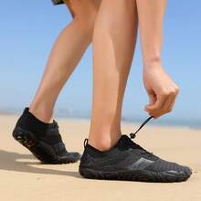 男女通用轻便赤足鞋，速干透气水鞋，适合泳池、沙滩、游泳、划船、徒步、冲浪和散步。 - 夜黑 - 查看 17