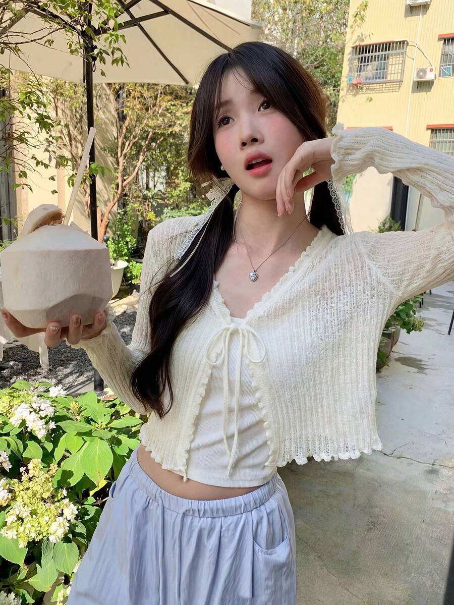 Áo khoác dệt kim cổ chữ V xếp nếp dễ thương cho nữ, áo choàng nhẹ mùa xuân/hè với cổ áo choàng, dây buộc và thiết kế khoét lỗ. - Màu be - Xem 1