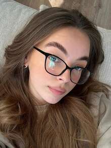 1副女士方形镜框无度数眼镜，黑色透明极简轻便时尚休闲风格，适合日常户外通勤、办公室街头穿搭，带眼镜盒 - 彩色 - 查看 12