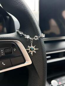 Colgante de coche con diseño de cielo estrellado y sol, adorno de aleación vintage con strass en forma de sol para decorar el volante del coche - A - Ver 2