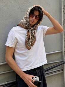 男士商务围巾/领巾/图案方巾，时尚多用途，休闲优雅，轻盈商务风，男女皆宜，适合搭配男士西装和女士服装，是馈赠朋友的理想之选。 - 棕色 - 查看 1