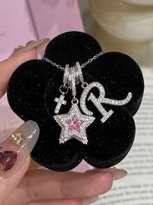 1 chiếc vòng cổ chữ cái đầu tiên bằng vàng đính đá Cubic Zirconia hình trái tim tối giản, vòng cổ chữ cái đơn giản tùy chỉnh, vòng cổ mặt dây chuyền chữ cái đầu tiên bằng thép không gỉ, món quà lý tưởng cho bạn gái, mẹ, gia đình, bạn bè, con gái, kỷ niệm, Ngày Valentine, Ngày của Mẹ, sinh nhật, tốt nghiệp, đeo hàng ngày, đám cưới, tiệc tùng. - Bạc - Xem 4