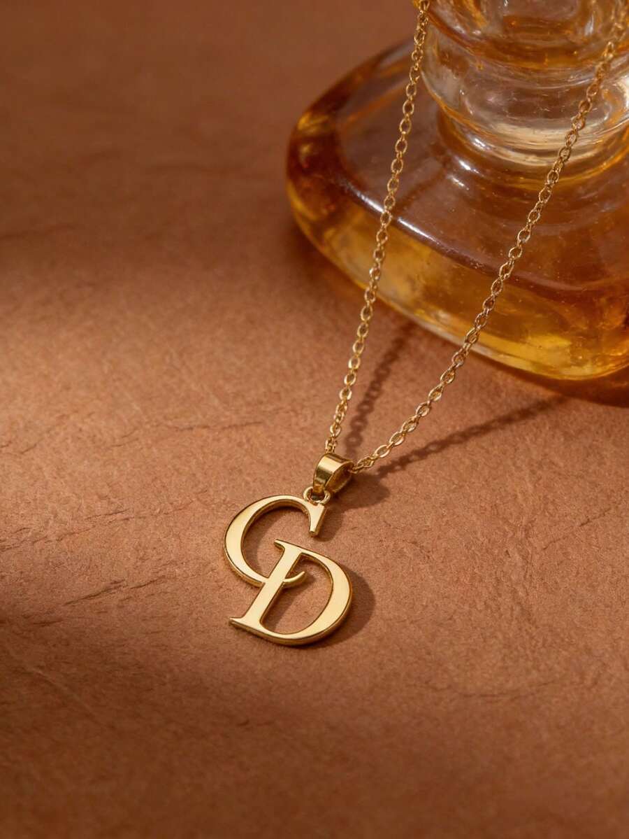Light Luxury CD Letter Pendant Necklace, Gold Thin Chain Collarbone Necklace, Niche Design High-End Accessory, Versatile For Daily Commute, Gift For Girlfriend/Best Friend Birthday/Valentine's Day, European And American Style Elegant Choker - CD Necklace - View 1