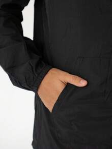 Men's Durable Windbreaker Jacket With Hood And 2 Pockets - 黑色 - 查看 4