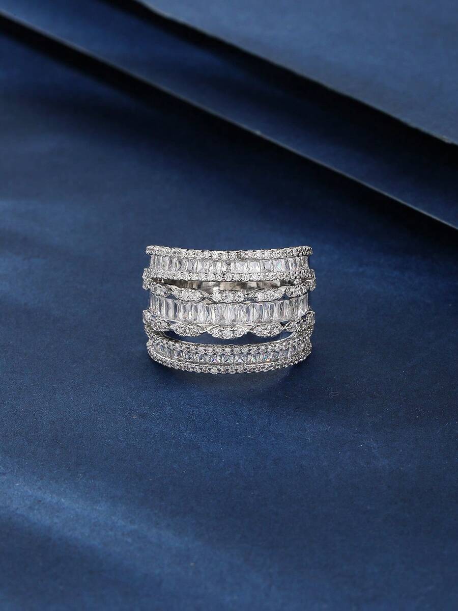 Copper Material Fully Paved Women's Large Ring, Fashionable & Charming, Suitable For Gifting, Daily Wear - Silver - View 1