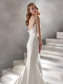 Minimalist Mermaid Satin Wedding Dress With Wide Straps And U Neckline, Elegant Fitted Bridal Gown With Long Train, Crafted From Premium Silk Like Satin With Smooth Draping And Structured Fit, Clean Lines And Simple Silhouette Highlight Natural Body Shape, Designed For Modern Brides Who Prefer Understated Luxury And Timeless Style, Flattering Mermaid Cut Enhances Curves While Flowing Train Adds Elegance And Movement, Perfect For City Weddings, Modern Ceremonies, Reception Dresses, Elopements And Fashion Forward Bridal Looks, Suitable For Indoor Venues, Minimalist Weddings, Photoshoots And Contemporary Bridal Styling - trắng - Xem 4