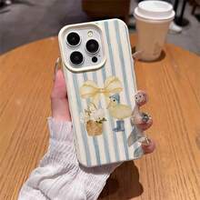 1 chiếc ốp lưng điện thoại bằng chất liệu TPU màu xanh sọc, họa tiết nơ bướm và giỏ hoa hình vịt con, phù hợp với 17 Pro Max/17/16 Pro Max/15/13/12/11, S20 FE/A15/S24/A55, Note 11/Note 12/Note 13 Pro, ốp bảo vệ điện thoại mềm mại, chống rơi vỡ, bao phủ toàn diện. - trắng - Xem 4