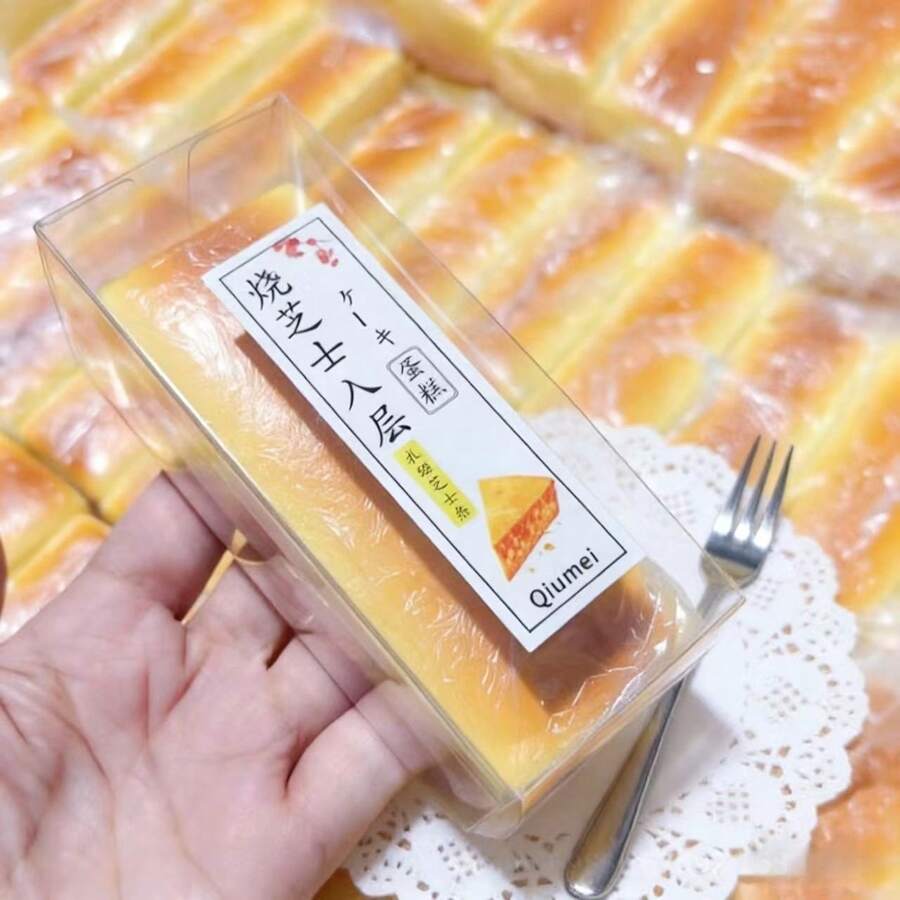 仿真炭烤奶酪棒，慢回弹挤压玩具 | PU材质，柔软触感，极致解压 - 节日玩具 - 适合青少年/成人/节日/生日/母亲节/情人节/复活节/（毛绒玩具/办公玩具/挤压玩具）礼物 - 完美小礼物（颜色随机）