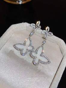 1 Pair Elegant Butterfly Design Earrings, Unique Versatile Earrings For Women - Silver - View 4
