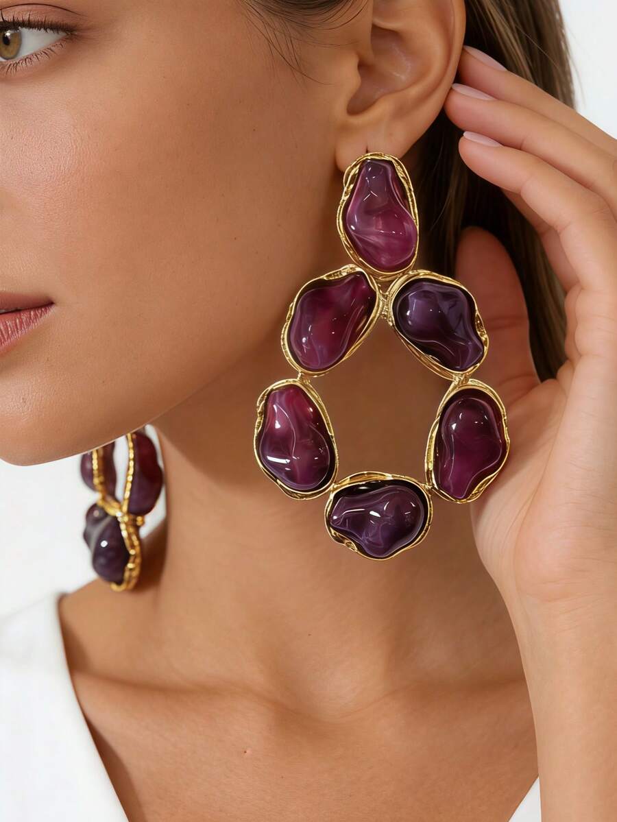 1 Đôi bông tai nữ kiểu cổ điển sang trọng, bất đối xứng, đính đá pha lê tím, chất liệu nhựa, thanh lịch, thích hợp cho đi làm, hẹn hò, dự tiệc, tiệc chiêu đãi. - vàng + tím - Xem 1