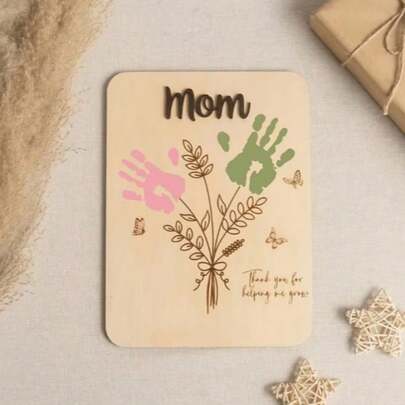2D Flat Design, 2 Pieces Set, Wooden Hand-Printed Floral Decorative Panels, A Perfect Gift For Your Mother, Featuring Hand-Painted Flowers Combined With Simple Plant Lines. Happy Mother's Day! Add A Touch Of Warmth To Your Home With This Wooden Floral Decoration. 2D Flat Design