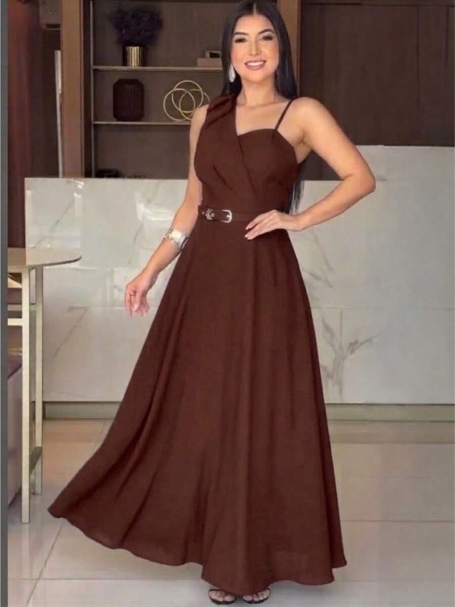 Elegant Dress In Marrant Textured Fabric, Crossover Neckline, One Wide Strap With Bow Detail, And Includes Belt, Perfect For End-Of-Year Parties 2025. - 鏽棕色 - 查看 1