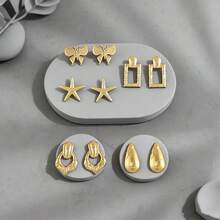 Fashionable Retro Gold Earrings, Women's Jewelry, Stainless Steel Material, Minimalist Versatile, Suitable For Dresses, Skirts, Blouses For Daily, Work, Date, Vacation Wear, Perfect Gift For Ladies, Stylish Accessory For Girls - Multicolor - View 3