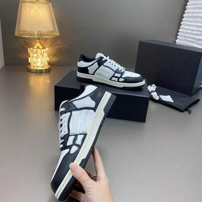 2026 Nuevas zapatillas deportivas de estilo esquelético de baja altura, zapatos casuales cómodos clásicos antideslizantes y ligeros de suela baja, zapatos unisex para skateboard, regalo clásico de suela baja con caja