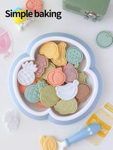 1 Set Of Fruit Series Cookie Molds, Cute Candy Cookie Cutter, Kitchen Baking Tools, Cake Decoration Cookie Stamps, Birthday Party Gift. Suitable For Making Cute Small Snacks, Suitable For Children's Snacks. Cake Decorating Accessories - View 2