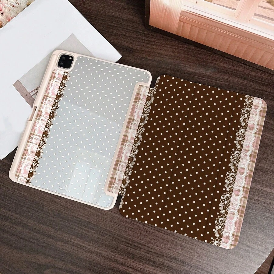 1个棕色和粉色波点格纹平板电脑保护套，带笔槽，兼容iPad 10.9/10.2/Air 5/Pro 11/10/9.7/Air 2/(第七代)/(第八代)/Air 4/5/Pro 11/10、10.9英寸2022款/Air 13(M3 2025)/Air 11(M3 2025)/11(A16 2025)，支持自动休眠/唤醒功能，时尚的平板电脑配件，也适用于小米5/5PR/6/6PRO/7/7PRO/Galaxy Tab S10+/S9/A9。 - 彩色 - 查看 1