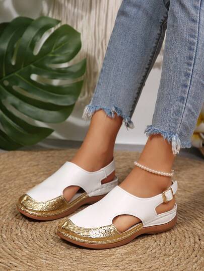 Women's Plus Size 35-45 Breathable Non-Slip Adjustable Back Strap Crocodile Texture Color Block Round Toe Low-Top Slip-On Flat Mule Sandals, Casual Vacation Style, Summer Outdoor Wear, Color Block White & Gold Beach Sandals
