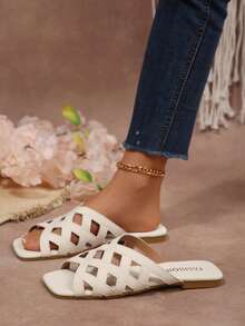 1 đôi dép xăng đan nữ thời trang bằng chất liệu PU lưới, kiểu dáng đế bằng, thoải mái, nhẹ, thích hợp cho kỳ nghỉ, du lịch. - Màu be - Xem 5