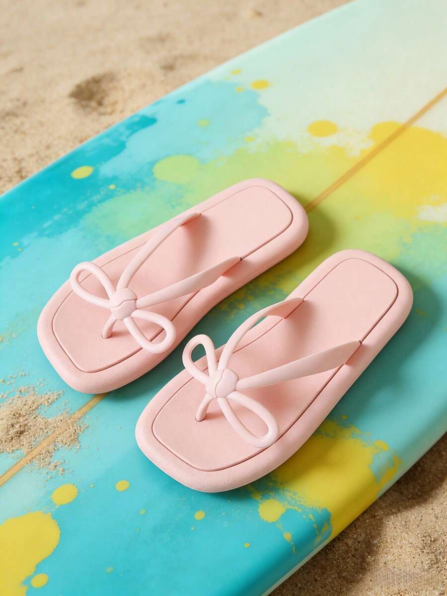 Dép xỏ ngón màu hồng cho nữ, giày nhựa cho nữ, dép lê nhựa cho nữ, giày dễ thương, dép xăng đan thanh lịch cho nữ, dép xăng đan nữ, dép xỏ ngón nơ mới cho nữ, đế mềm nhẹ, dép xăng đan đi nghỉ mát, dép xăng đan đi biển, dép lê nữ, thoải mái thường ngày, dép đi chơi ngoài trời, dép bệt thời trang tối giản, dép lê, dép bít mũi đế bằng, dép xăng đan mùa hè, dép xỏ ngón nữ, giày màu hồng - Hồng - Xem 1