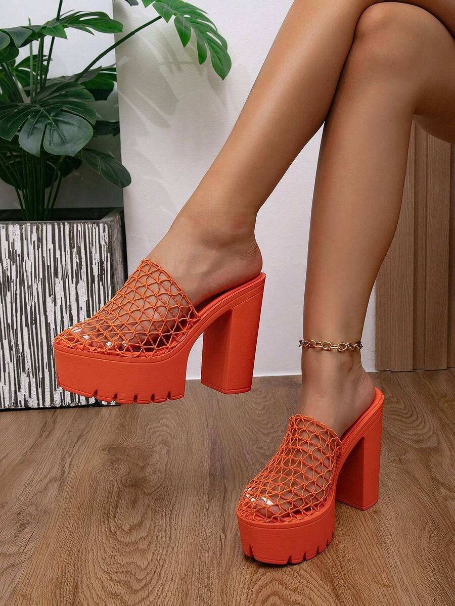 Giày sandal cao gót nữ, mẫu mới năm 2026 với đế xuồng khoét rỗng thoáng khí, kiểu dáng La Mã bằng vải lưới thời trang.