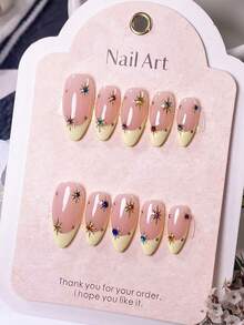 10 pièces d'ongles à presser faits main en forme d'amande, avec des pointes françaises bleues et jaunes ornées de motifs à pois et sculptés. Présentant des pointes françaises peintes à la main en bleu et jaune avec des pois blancs, et des motifs sculptés en 3D dégradés bleus soigneusement conçus. Autocollants d'art pour les ongles élégants, romantiques et minimalistes avec un attrait de luxe haut de gamme. Parfait pour le port quotidien, les sorties, les concerts et les occasions professionnelles décontractées, un cadeau idéal pour les femmes et les filles. - Multicolore - Voir 2