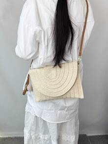 Bolso sobre de paja, diseño de solapa arqueada minimalista, bolso de hombro versátil y fresco, bolso pequeño tejido de playa con diseño de nicho, bolso bandolera/clutch con decoración de pompones - Beis - Ver 12