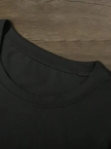 Camiseta de Hombre con Estampado y Hombros Caídos Manfinity - Negro - Ver 6