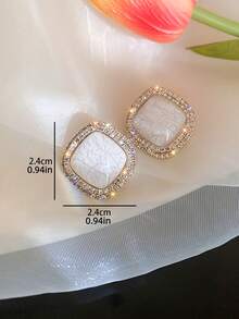 一对法式复古小众夸张水钻几何裂纹耳环，奢华优雅，适合女性日常、节日、派对、婚礼等场合佩戴。 - 幾何方形 - 查看 7